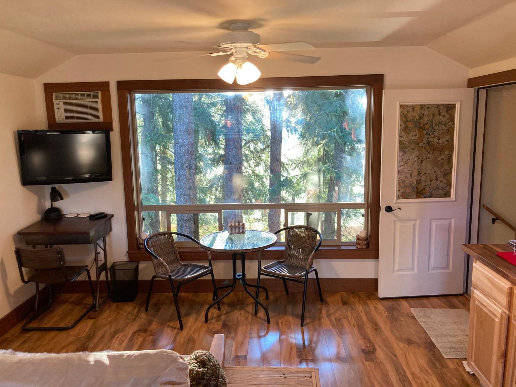 Hideaway Ranch Guest House Бонърс Фери Стая снимка